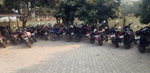 जिल्ला सुरक्षा समितिको निर्णय उल्लङ्घन गर्ने २० भारतीय मोटरसाइकल प्रहरीको नियन्त्रणमा